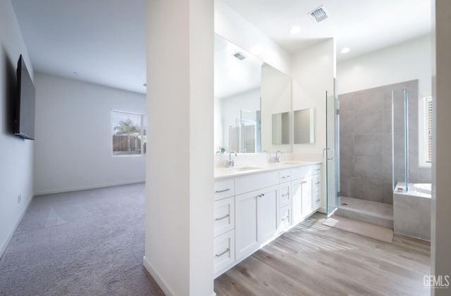 908 Brookline Lane, Bakersfield, CA 93314