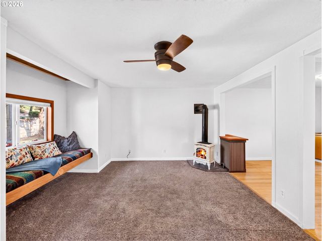23065 Sw MAIN St, Sherwood, OR 97140