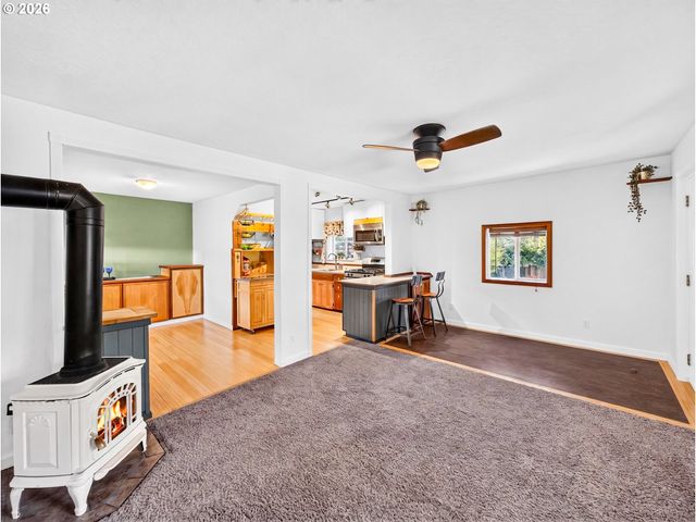23065 Sw MAIN St, Sherwood, OR 97140