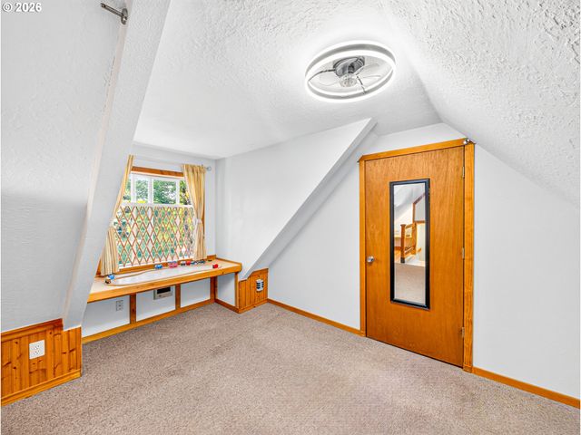 23065 Sw MAIN St, Sherwood, OR 97140