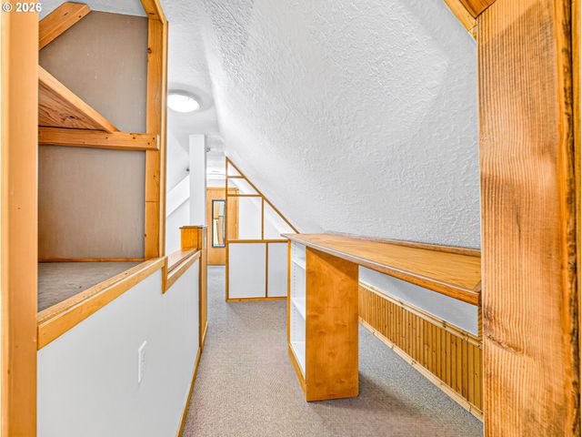 23065 Sw MAIN St, Sherwood, OR 97140