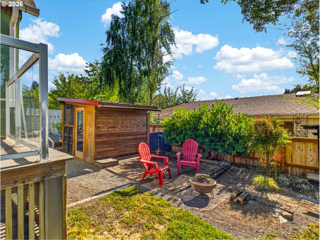 23065 Sw MAIN St, Sherwood, OR 97140