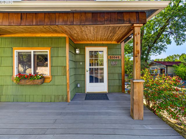 23065 Sw MAIN St, Sherwood, OR 97140