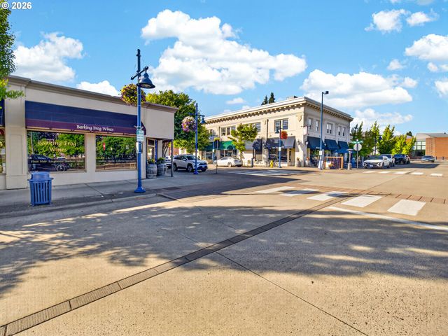 23065 Sw MAIN St, Sherwood, OR 97140