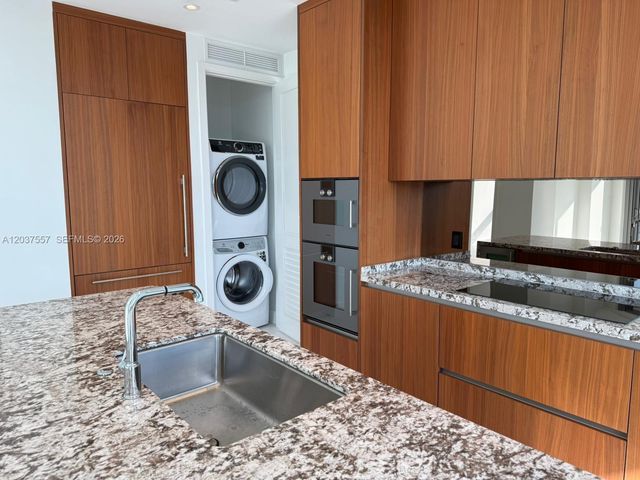 175 SE 25th Road 903, Miami, FL 33129