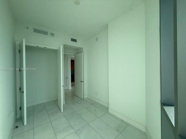 175 SE 25th Road 903, Miami, FL 33129