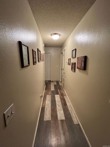 34 Springfield Rd, Springfield, AR 72157