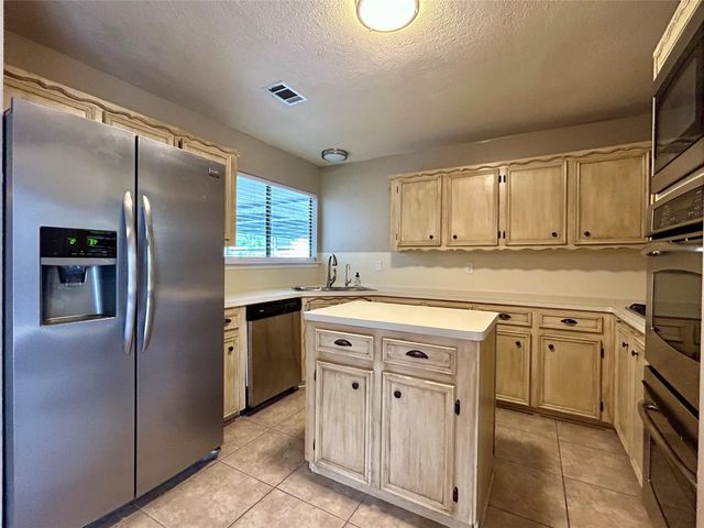 2711 Laurel Creek Way Way, Pearland, TX 77581