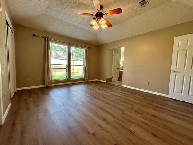 2711 Laurel Creek Way Way, Pearland, TX 77581