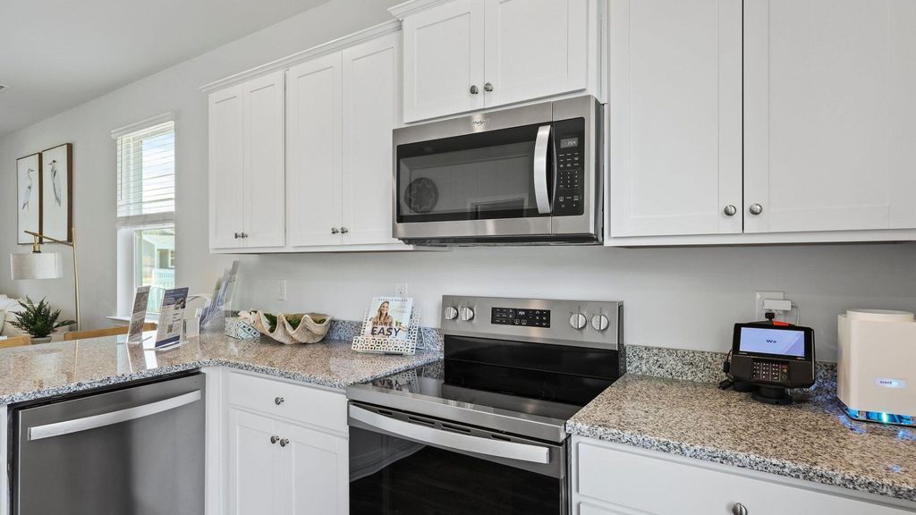 Image 10 of property listing at 1050 Refuge Way, Summerton, SC 29148