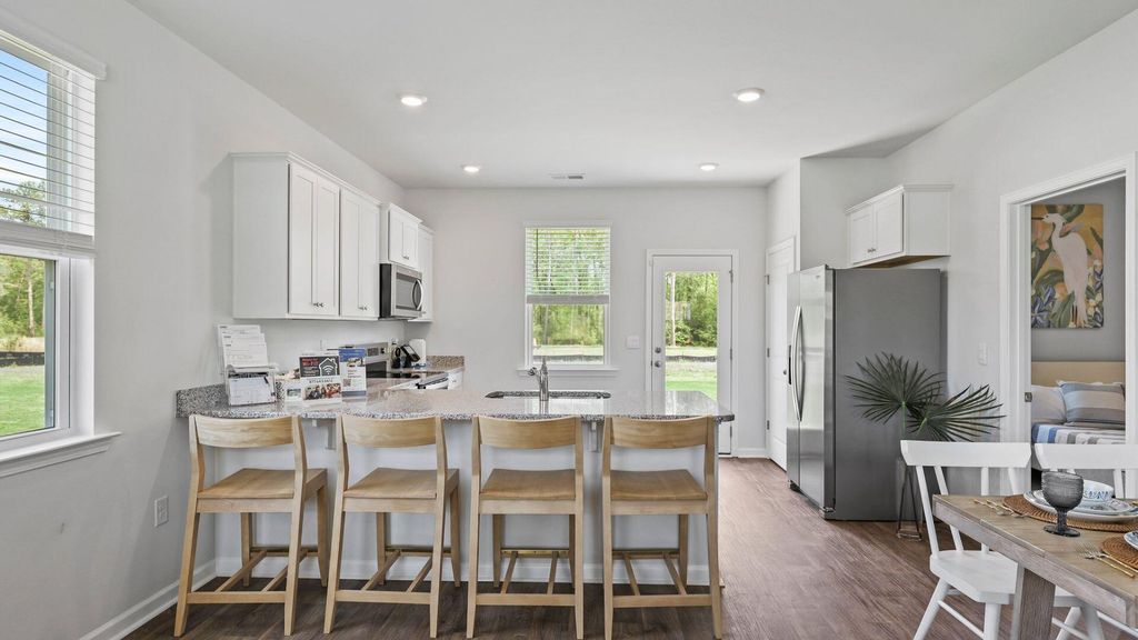 Image 11 of property listing at 1050 Refuge Way, Summerton, SC 29148