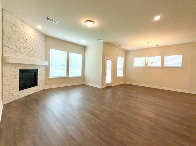 1804 Welker Drive, Van Alstyne, TX 75495