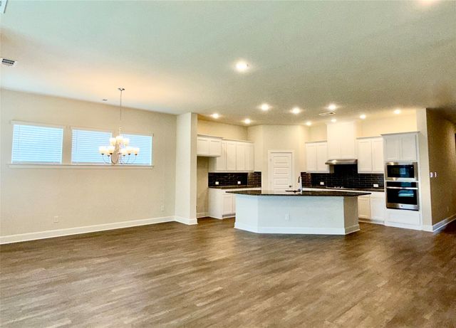 1804 Welker Drive, Van Alstyne, TX 75495