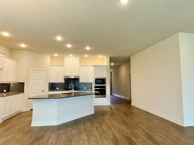 1804 Welker Drive, Van Alstyne, TX 75495