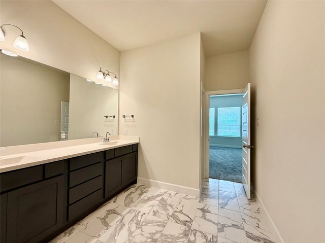 1804 Welker Drive, Van Alstyne, TX 75495