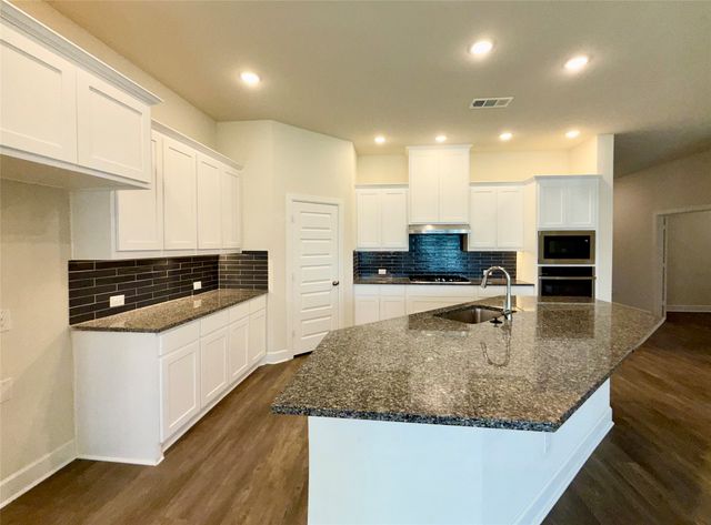 1804 Welker Drive, Van Alstyne, TX 75495