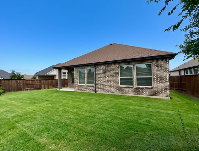 1804 Welker Drive, Van Alstyne, TX 75495