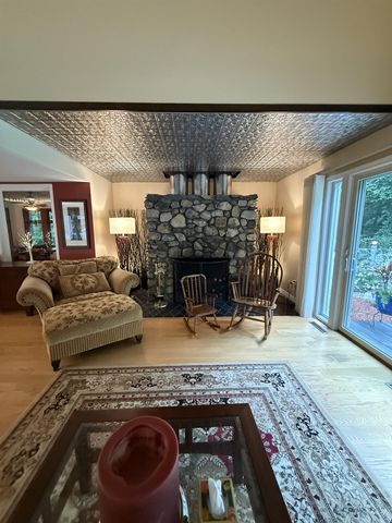 6 Haines Terrace, Merrimack, NH 03054