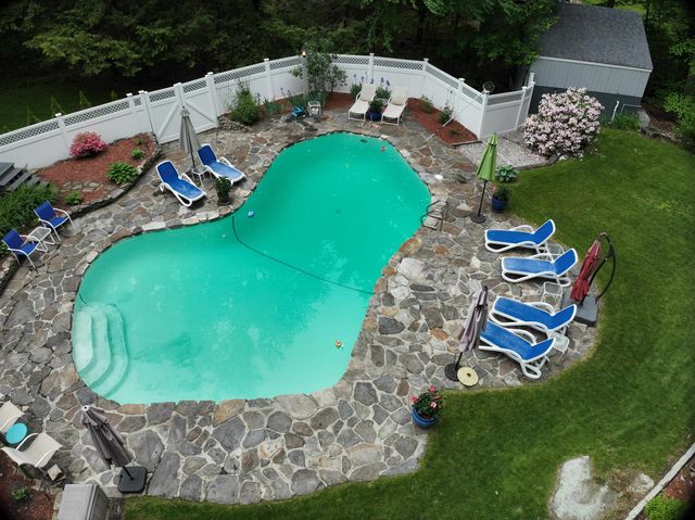 6 Haines Terrace, Merrimack, NH 03054