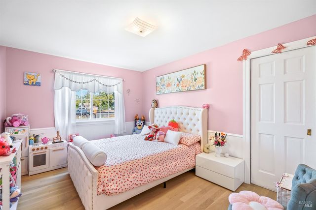 2131 W Pueblo Ave, Napa, CA 94558