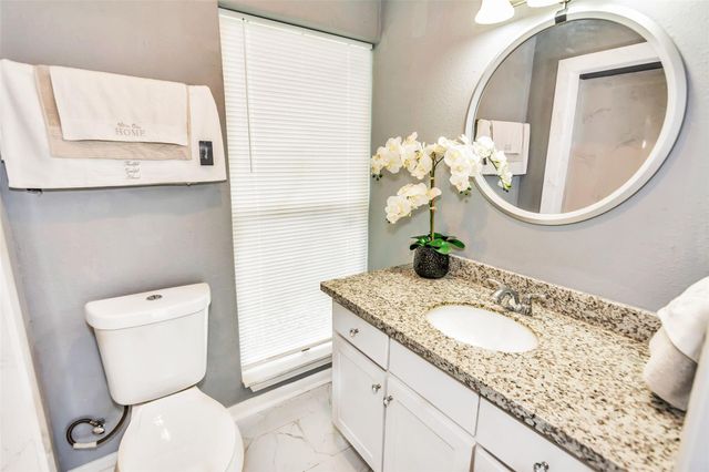 481 County Road 2084, Liberty, TX 77575