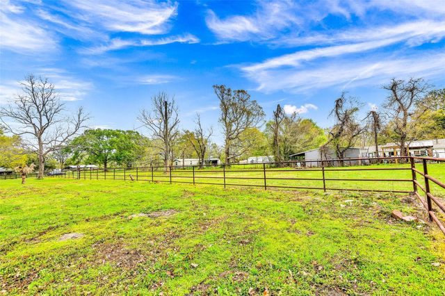 481 County Road 2084, Liberty, TX 77575