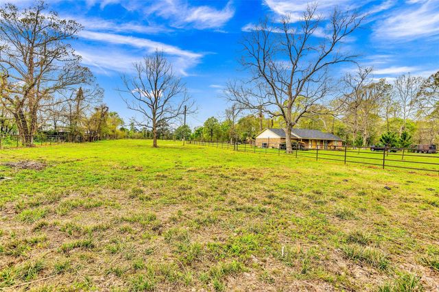 481 County Road 2084, Liberty, TX 77575