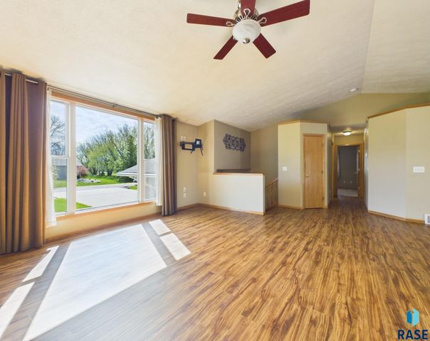 27297 Cypress Ave Avenue, Tea, SD 57064