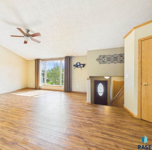 27297 Cypress Ave Avenue, Tea, SD 57064