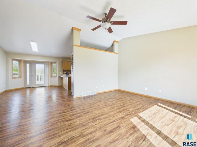 27297 Cypress Ave Avenue, Tea, SD 57064