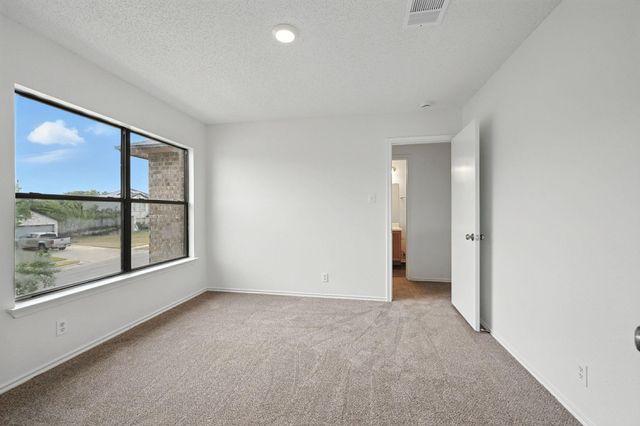 2947 Donnell DR, Round Rock, TX 78664