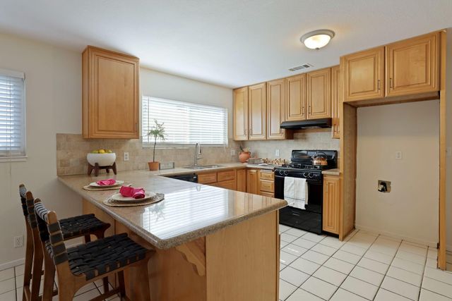 101 Patricia Ave, Stockton, CA 95210
