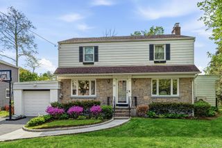 36 Stratford Road, New Rochelle, NY 10804