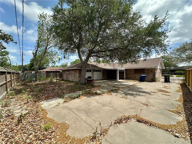 5209 Honeysuckle, Corpus Christi, TX 78415