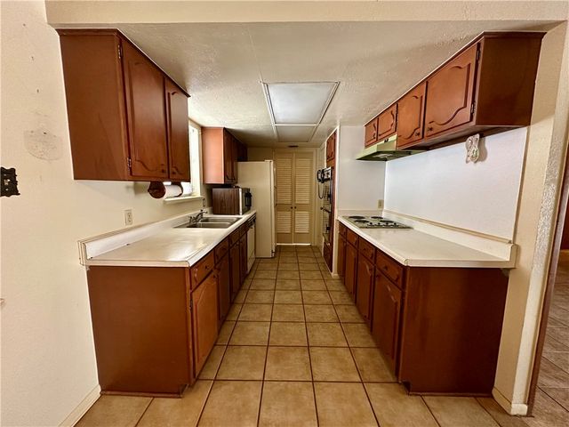 5209 Honeysuckle, Corpus Christi, TX 78415