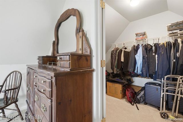 9867 Finnegan Drive, Brighton, MI 48116