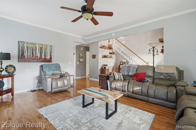 9867 Finnegan Drive, Brighton, MI 48116