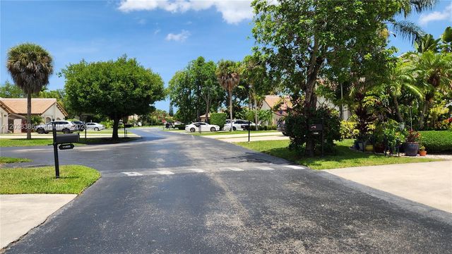 11425 SW 87th Terrace, Miami, FL 33173