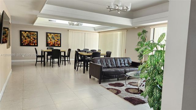 11425 SW 87th Terrace, Miami, FL 33173