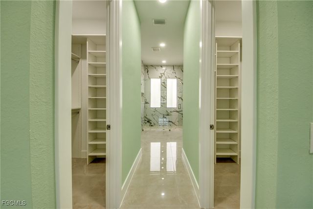 1018 Desoto AVE, Lehigh Acres, FL 33972