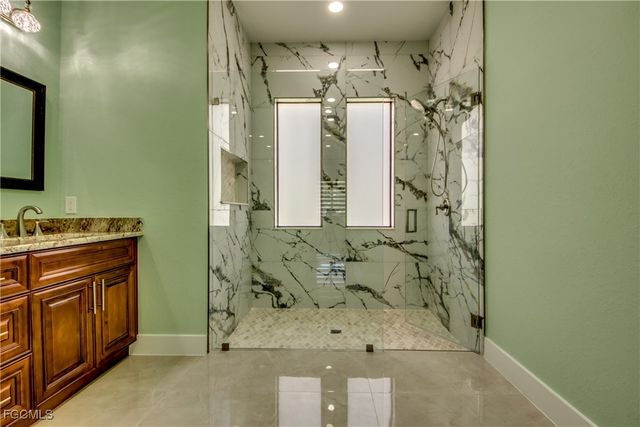 1018 Desoto AVE, Lehigh Acres, FL 33972