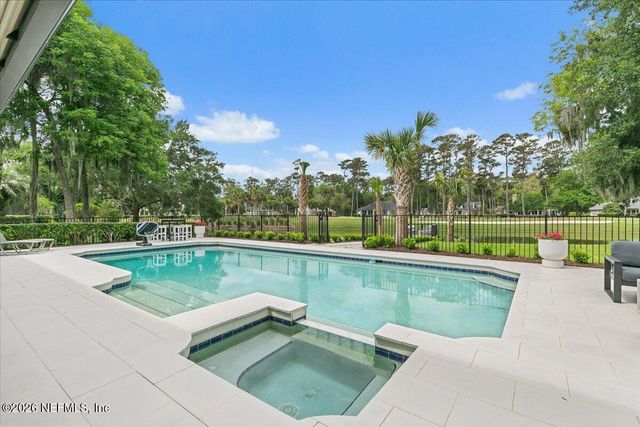 8049 WHISPER LAKE Lane W, Palm Valley, FL 32082