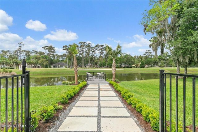 8049 WHISPER LAKE Lane W, Palm Valley, FL 32082