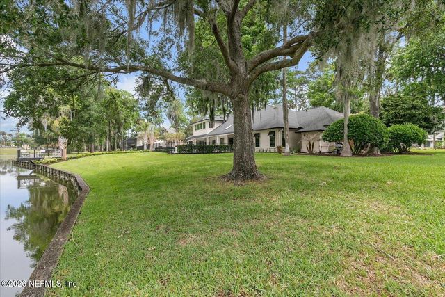 8049 WHISPER LAKE Lane W, Palm Valley, FL 32082