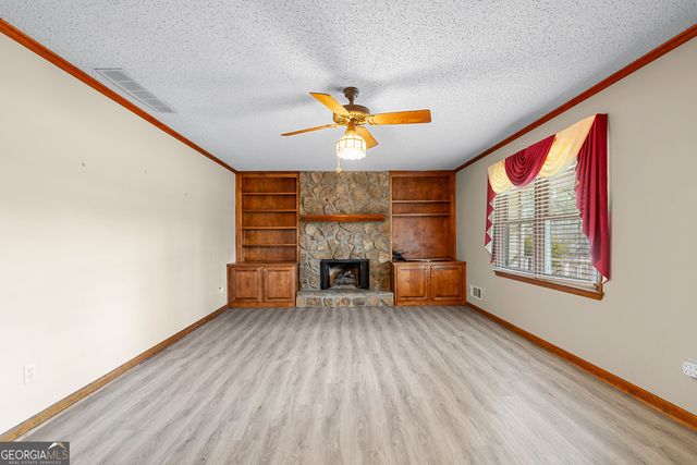 125 Brierwood Court, Fayetteville, GA 30215