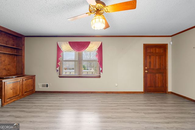 125 Brierwood Court, Fayetteville, GA 30215