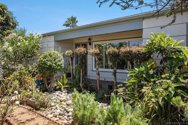 74 E St East, Chula Vista, CA 91910