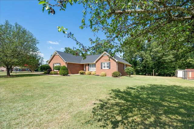 1 Oakridge Court, Anderson, SC 29621