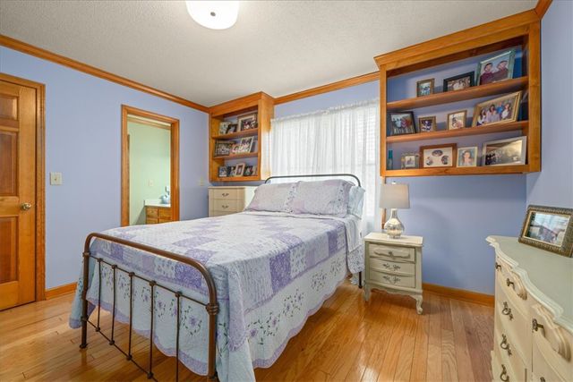 1 Oakridge Court, Anderson, SC 29621