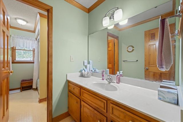 1 Oakridge Court, Anderson, SC 29621
